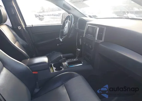 2010 Jeep Grand Cherokee Laredo z USA, uszkodzony, nr VIN 1J4PR4GK9AC139427